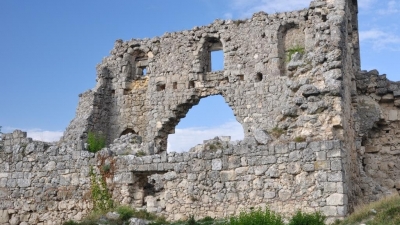 Крепостная стена цитадели
